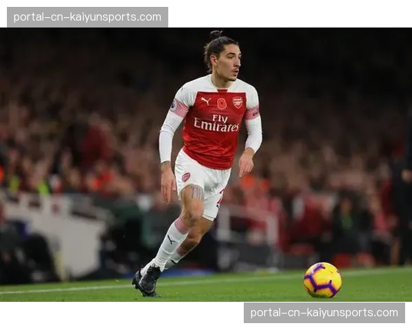 战术板：阿尔特塔的临场调整如何为阿森纳在巴黎抢得一分