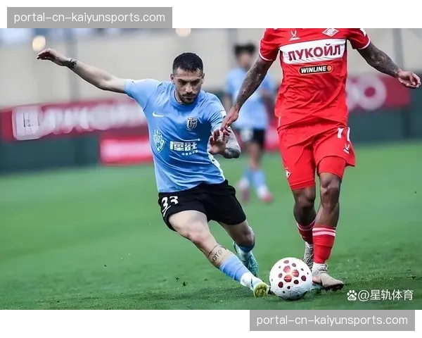 大连英博3-0完胜浙江队，主场优势明显